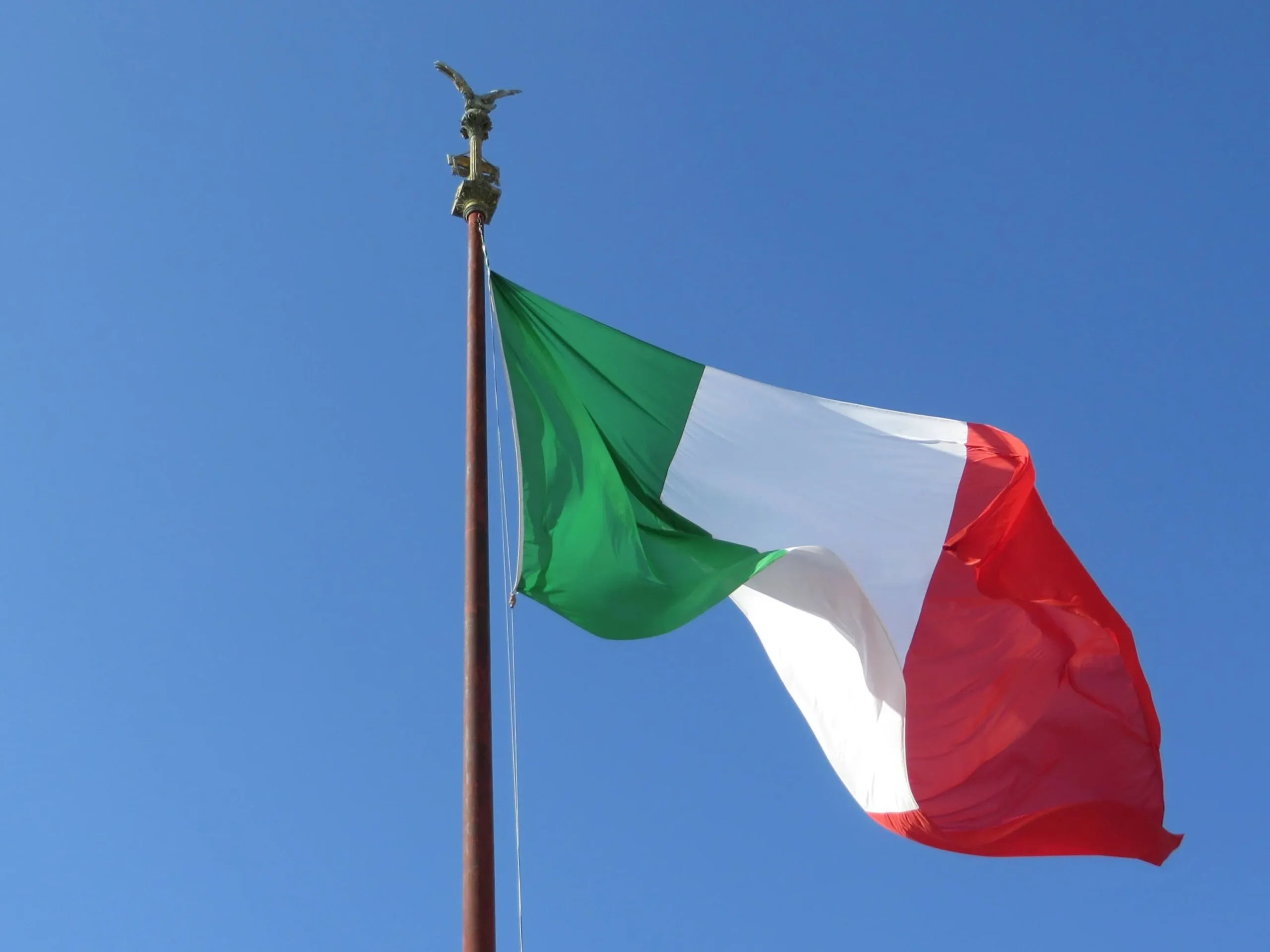 New technical specifications for the e-invoicing introduction in Italy